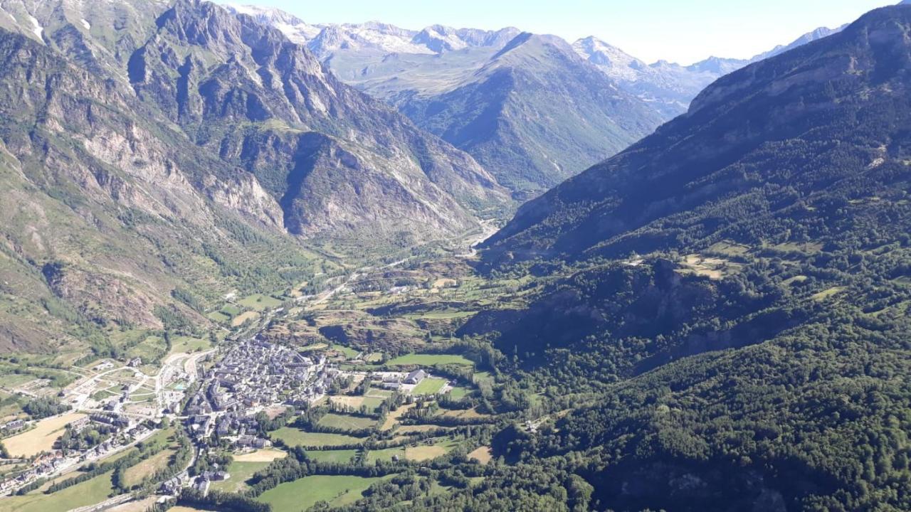 Bpirineos-Cotiella Apartman Benasque Kültér fotó